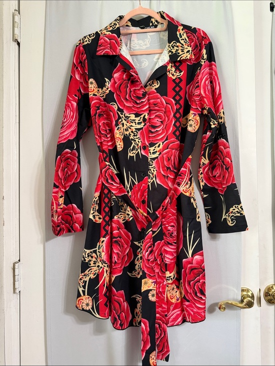 chicme Dresses & Skirts - Black & Red Floral Tie-Waist Mini Dress